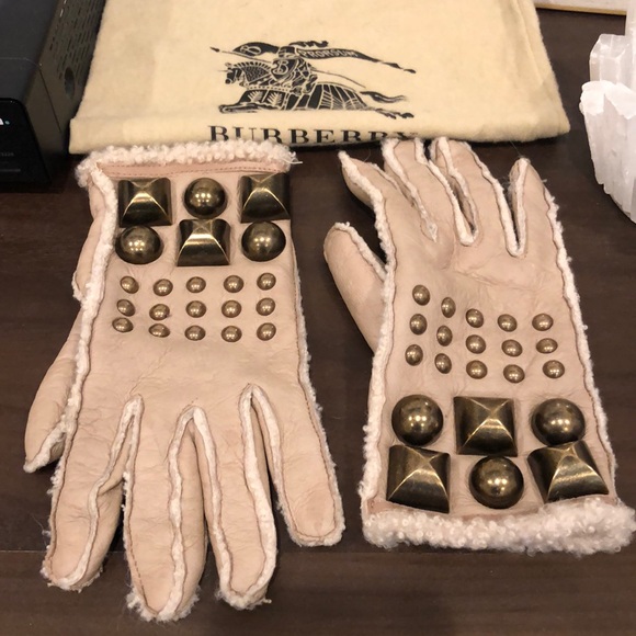 Burberry Accessories - Burberry leather studded gloves Sz 71/2